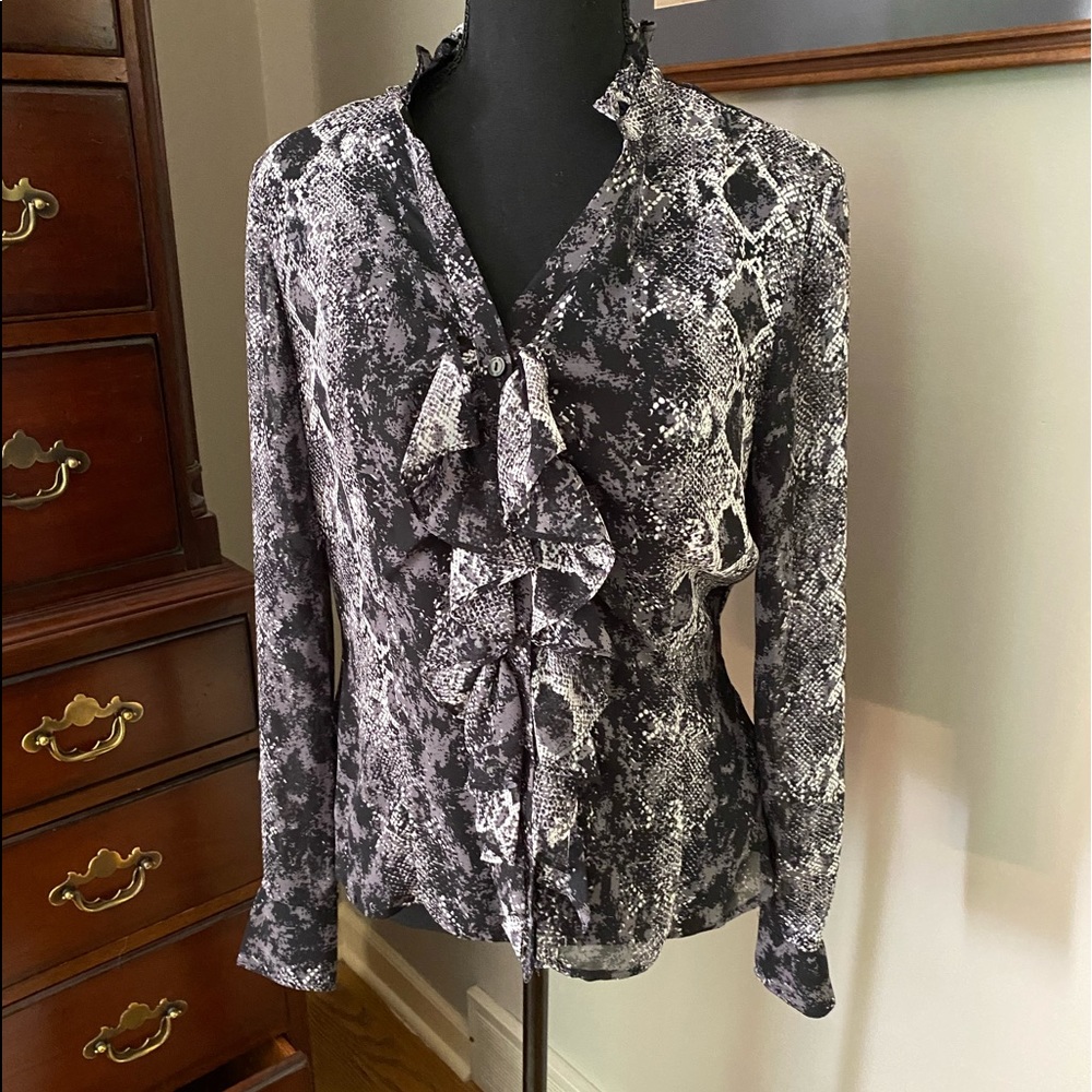 Worthington reptile print blouse size M